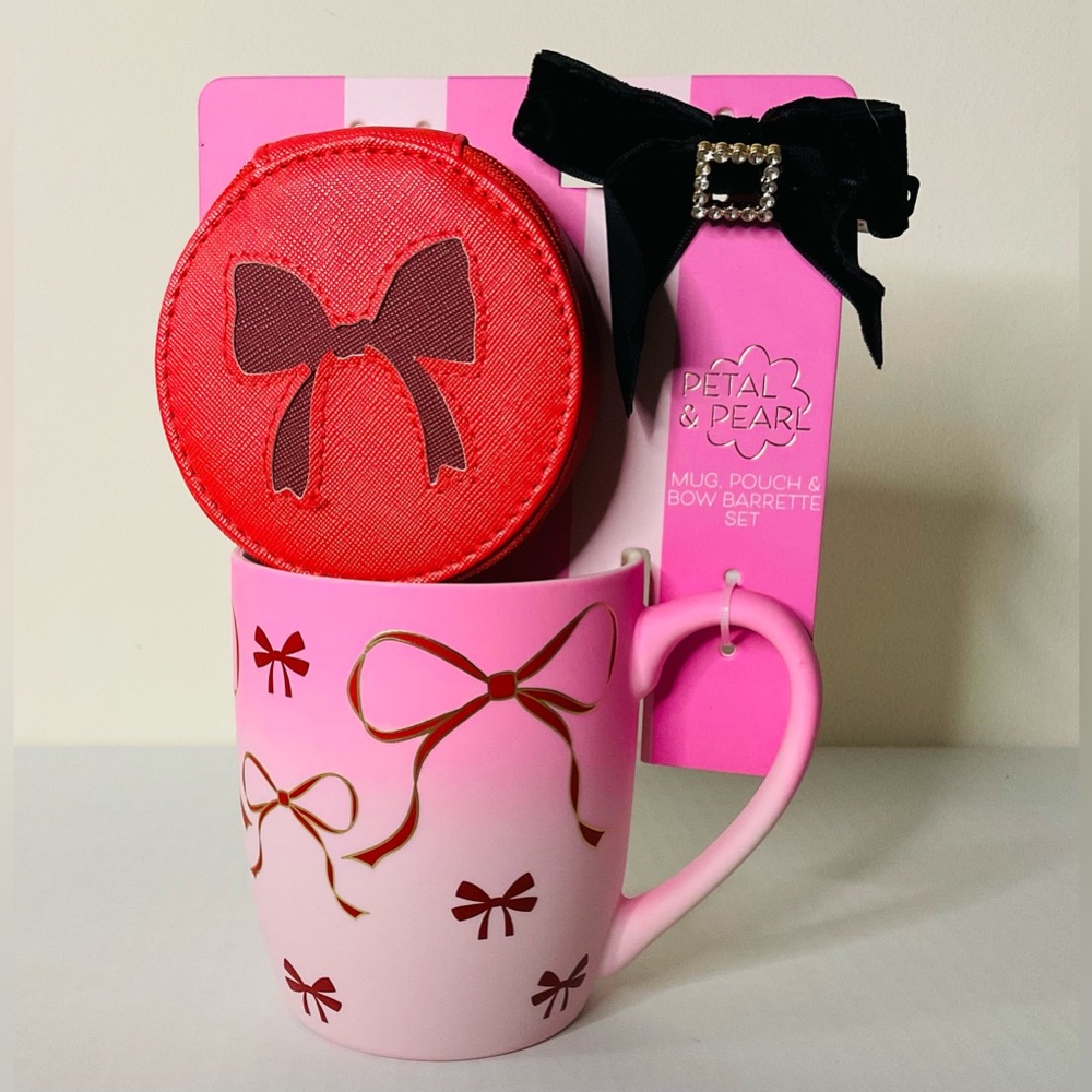 Petal & Pearl Bow Mug with Bag Charm and Hair Barrette Gift Set